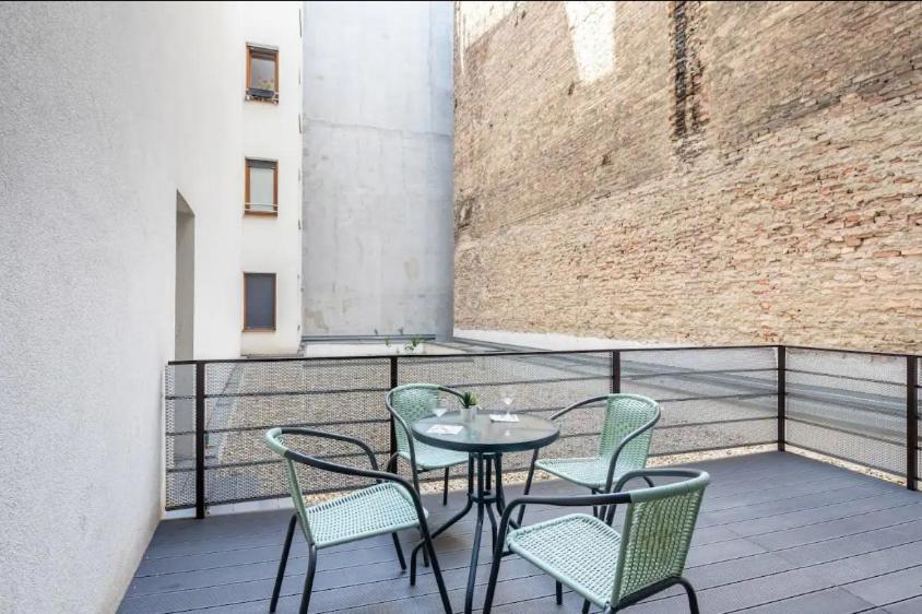 Lejlighed 2br & 2balcony By Nw Budapest